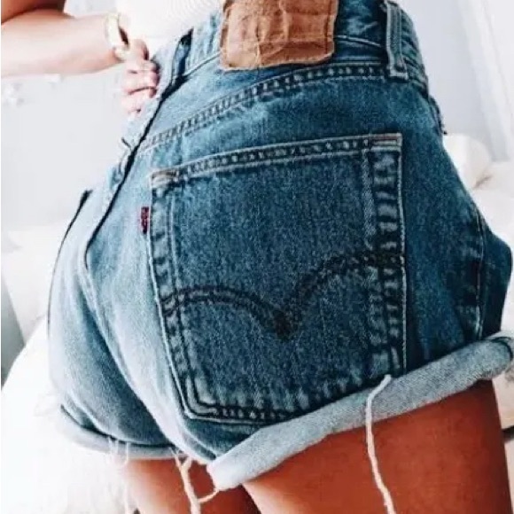 LEVI’s Vintage high waisted jean shorts size kids girls 14 slim - Picture 1 of 9